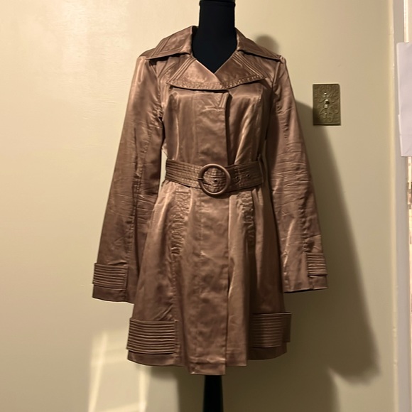 Dressing light coat - Picture 1 of 7